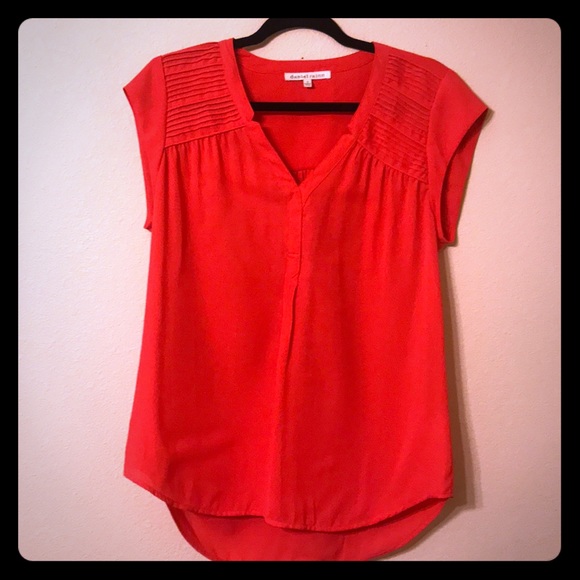 Medium Daniel Rainn Pleated Top - Picture 1 of 3